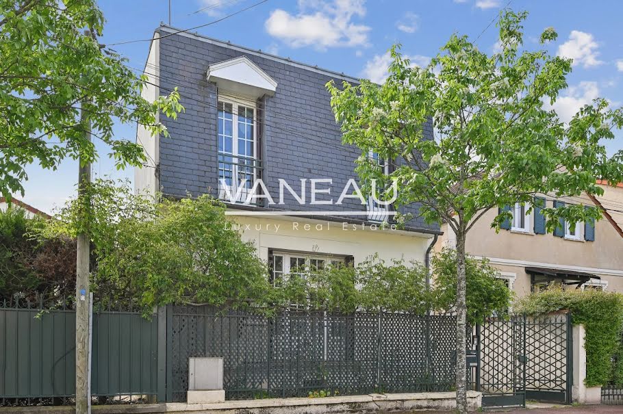 Vente maison 4 pièces 90 m² à Rueil-Malmaison (92500), 670 000 €