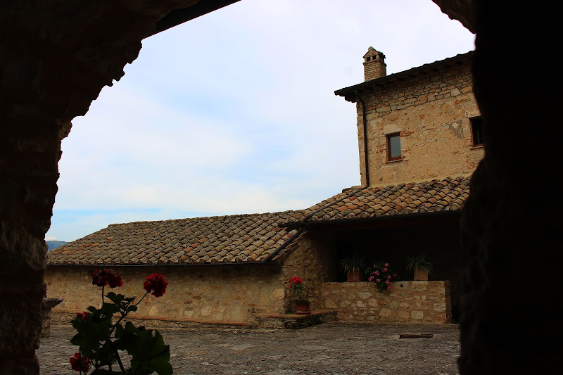 Oltre un arco di elenabussotti