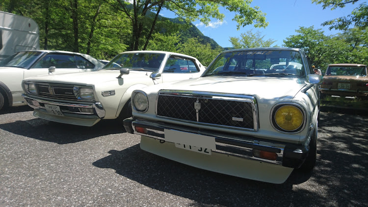 Sクラスセダンの560SEL・ケーニッヒ仕様・奥多摩湖・ラブドール・バリアスコートに関するカスタム事例の投稿画像17枚目