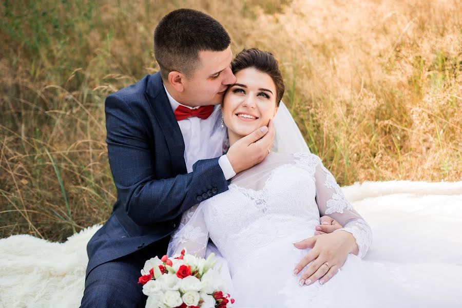 Fotografo di matrimoni Nadezhda Gributa (nadezhdaphoto). Foto del 15 settembre 2019