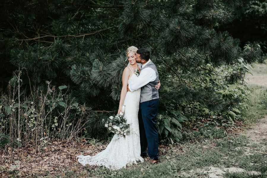 Fotógrafo de casamento Danielle Schury (danielleschury). Foto de 9 de setembro 2019