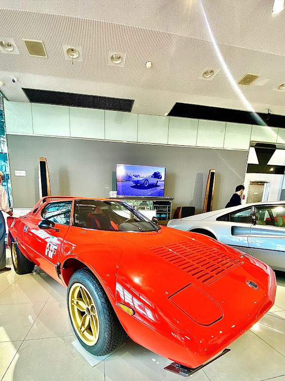 156スポーツワゴンのサーキットの狼ミュージアム・オフ会・LANCIA STRATOS・フェアレディ 240ZGに関するカスタム事例の投稿画像16枚目
