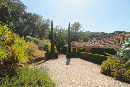 Villa avec piscine et terrasse 3