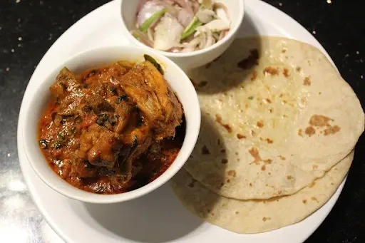 3 Chapati With Chettinad Chicken Masala