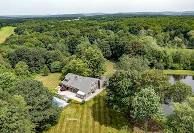 Maison avec jardin 1