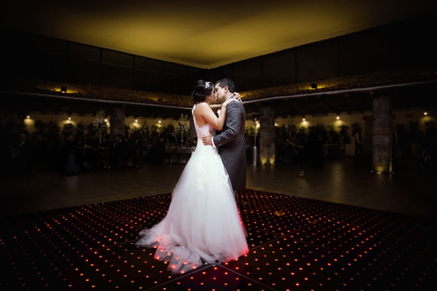 Fotografo di matrimoni Christian Rentería (christianrenter). Foto del 19 ottobre 2018