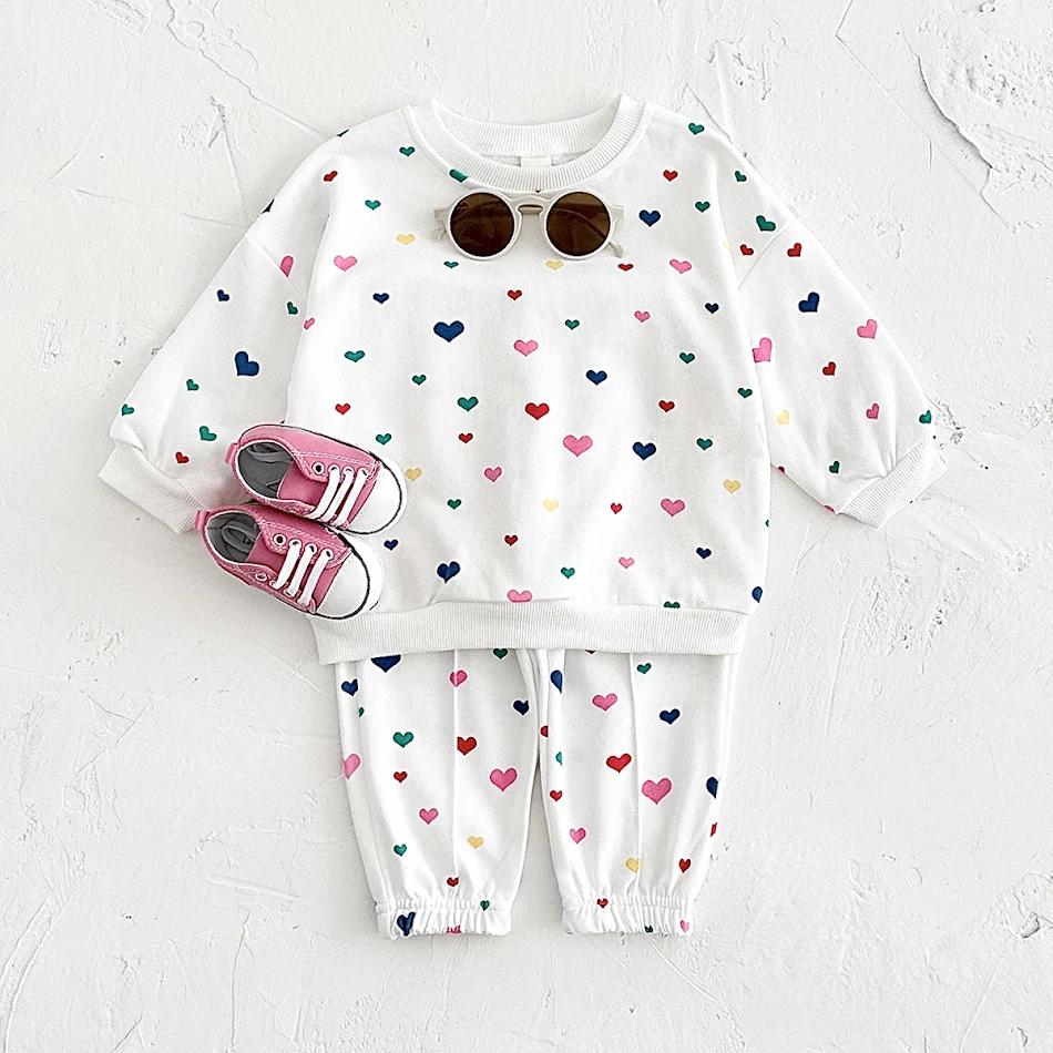Meisjes Casual All-matching Hartjes Print Trui Set, een comfortabele en stijlvolle outfit voor dagelijks gebruik, perfect te combineren en modieus.