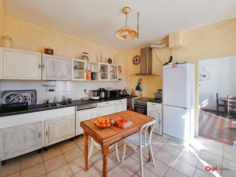 Vente maison 4 pièces 95 m² à Angerville (91670), 150 000 €