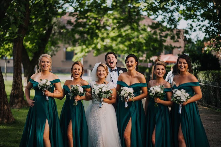 Fotografo di matrimoni Jozsa Levente (jozsalevente). Foto del 18 luglio 2018