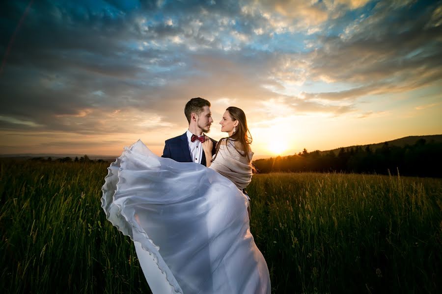 Wedding photographer Karolina Dmitrowska (dmitrowska). Photo of 2 October 2019