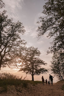 Jurufoto perkahwinan Denis Persenen (krugozor). Foto pada 4 April