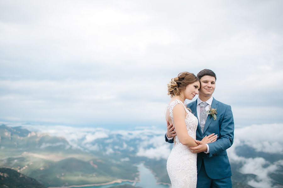 Fotógrafo de casamento Aleksandra Sashina (alsefoto). Foto de 8 de maio 2018