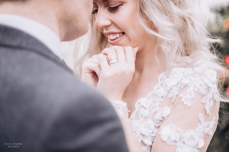 Fotografo di matrimoni Olesya Dzyadevich (olesyadzyadevich). Foto del 3 ottobre 2018