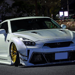 NISSAN GT-R R35