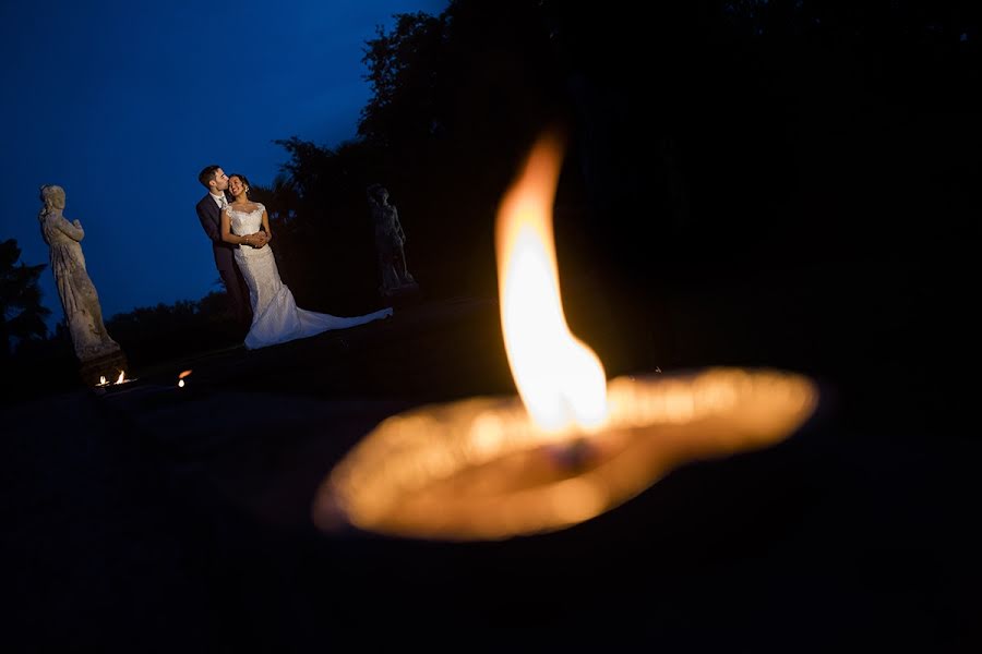 結婚式の写真家Eugenio Luti (luti)。2017 8月22日の写真