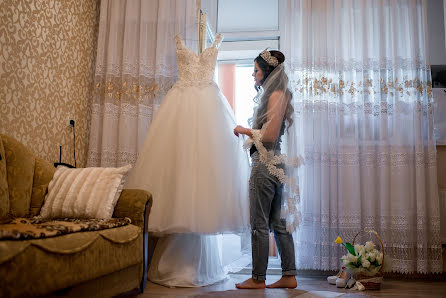 Fotógrafo de casamento Ana Robu (anuska422). Foto de 5 de março 2017