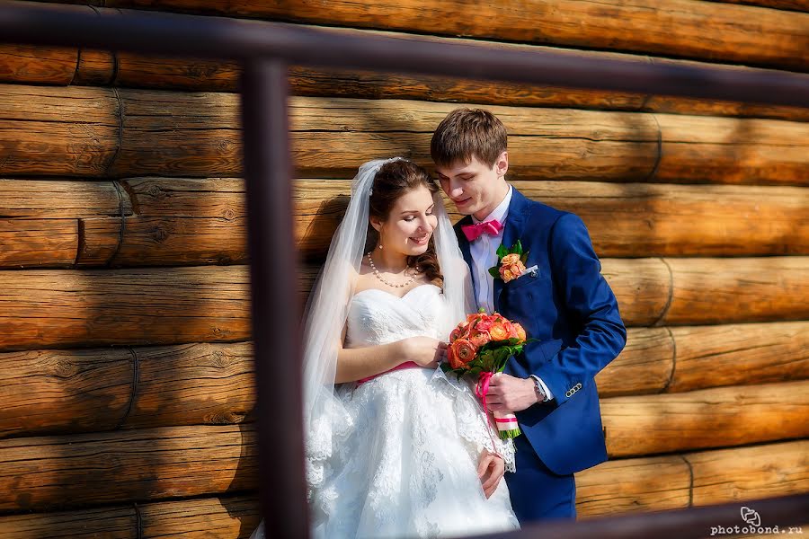 Wedding photographer Yuliya Medvedeva (photobond). Photo of 12 June 2014