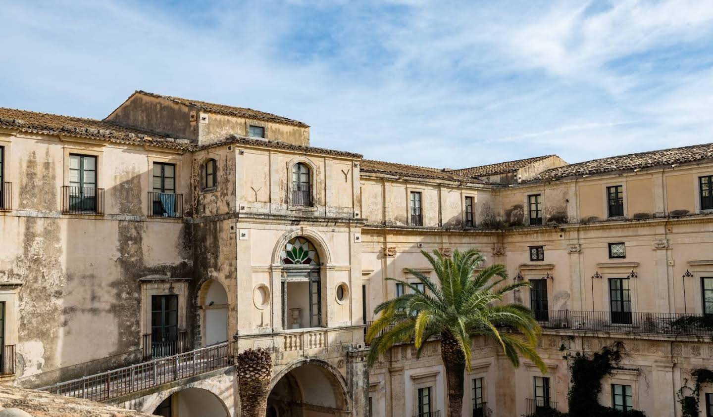 Apartment with terrace Noto