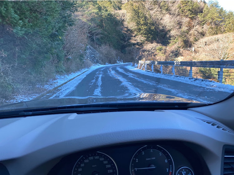5シリーズ ツーリングの筑波山道路情報・UFO?に関するカスタム事例の投稿画像2枚目
