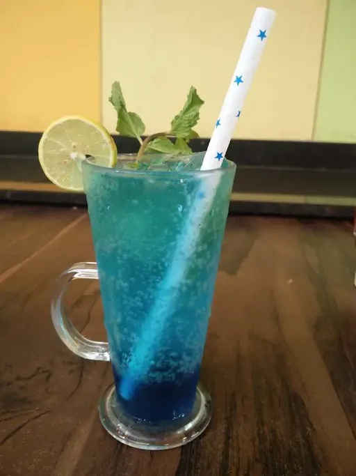 Blue Lagoon Mojito