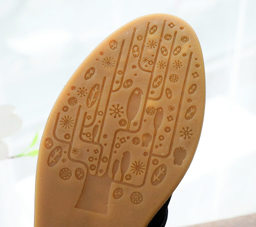 Title 10, Womens High Heel Wedge Embroidered Cloth Slipp...