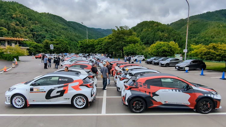GRヤリスの京都トヨタ・嵐山高雄パークウェイ・オフ会・GRヤリス・今年もヤリまスに関するカスタム事例の投稿画像6枚目
