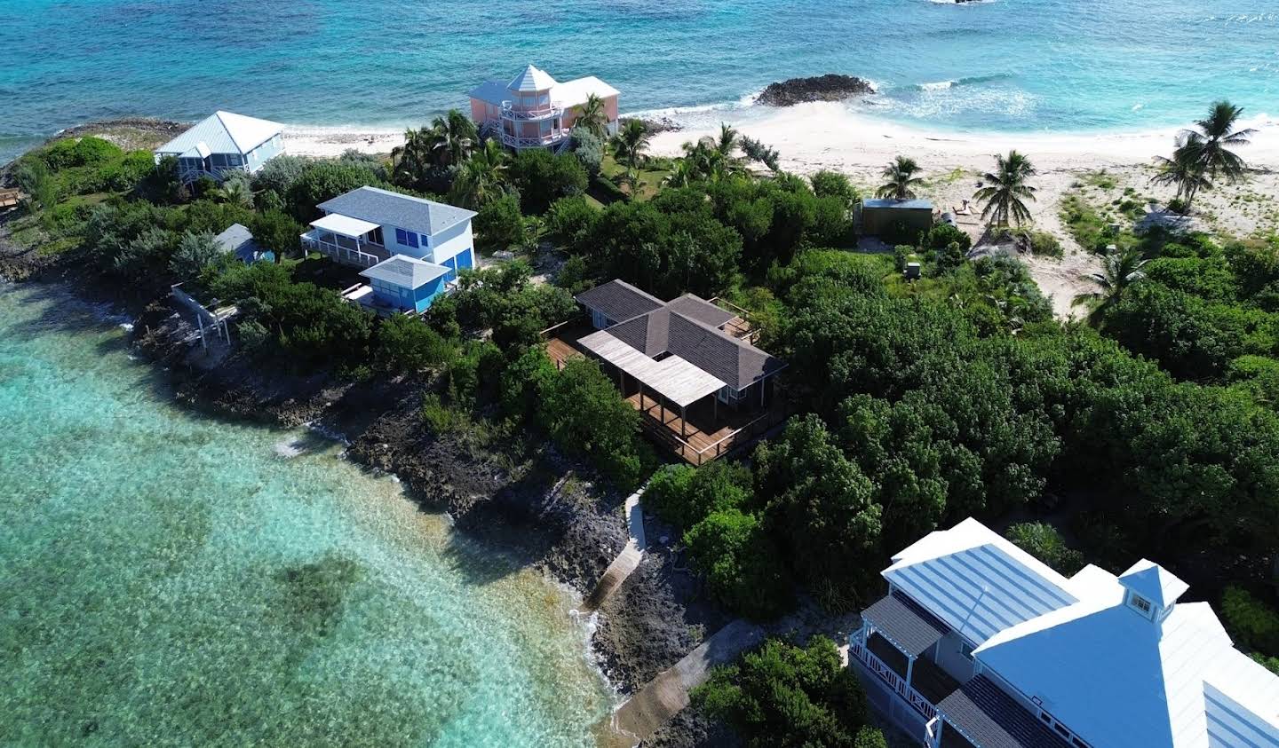 House with garden Elbow Cay