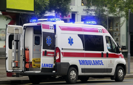Hitna pomoć: Stanje lekara i vozača stabilno nakon napada bejzbol palicama