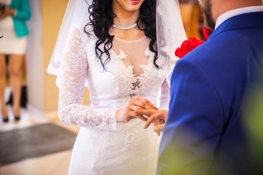 Photographe de mariage Monika Mrozik (mrozik). Photo du 12 avril 2017