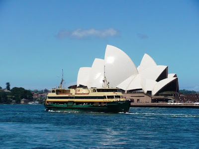 The Manly Ferry passes the Opera House