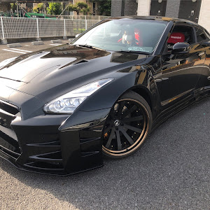 NISSAN GT-R R35