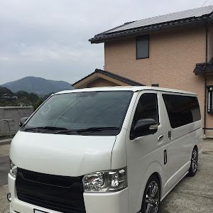 ハイエースバン TRH200V