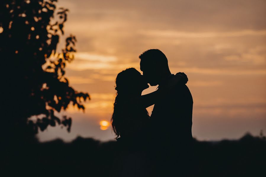 Fotografo di matrimoni Claudio Fontana (claudiofontana). Foto del 24 novembre 2021