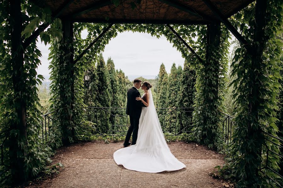 Fotógrafo de casamento Dmitriy Lavrov (lavrovdima). Foto de 4 de agosto 2023