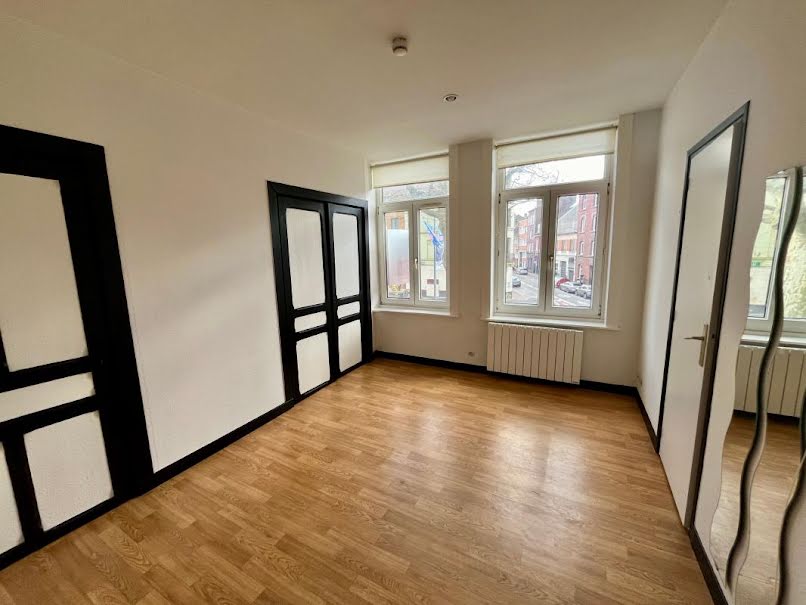 Location  appartement 2 pièces 28 m² à Lille (59000), 593 €