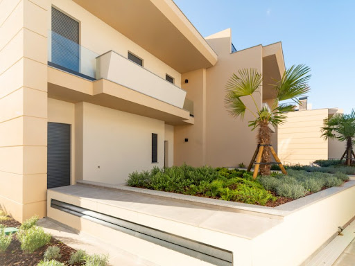 Maison avec piscine 2