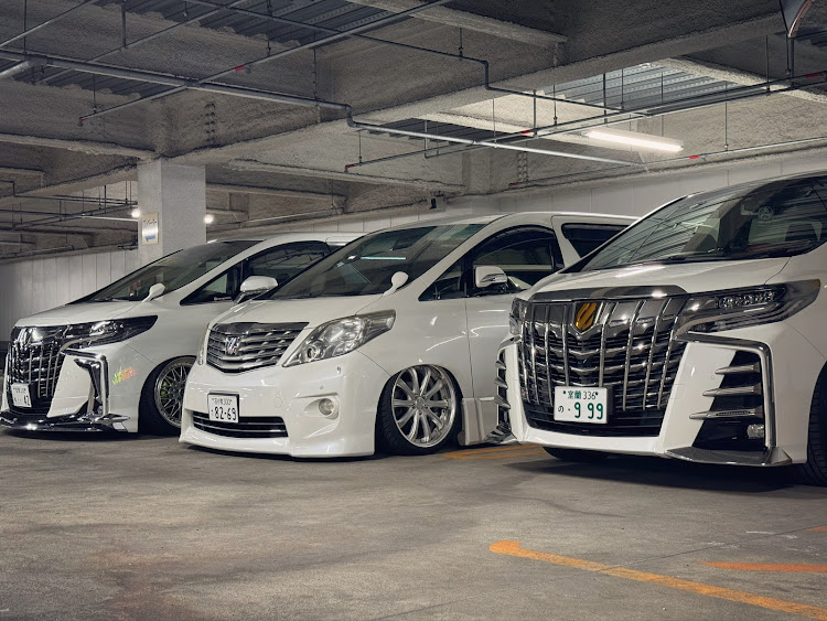 アルファードの北海道・コラボ・オフ会・023Premiumに関するカスタム事例の投稿画像1枚目