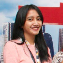 siti astari at BuildWithAngga