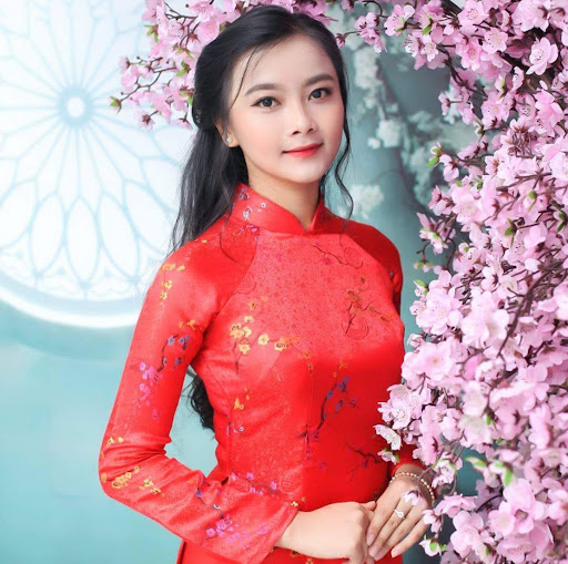 Ms Tuyết