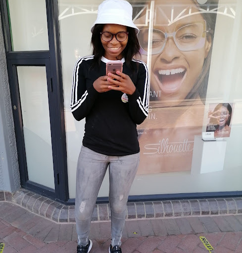 Poet Londiwe Sibisi