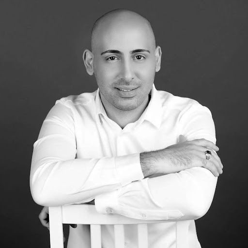 תמונת הסופר/ת: N A D I M   K A B A H A 