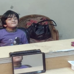 mini zubair