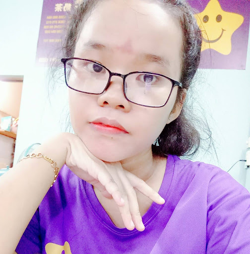 MOON PHẠM