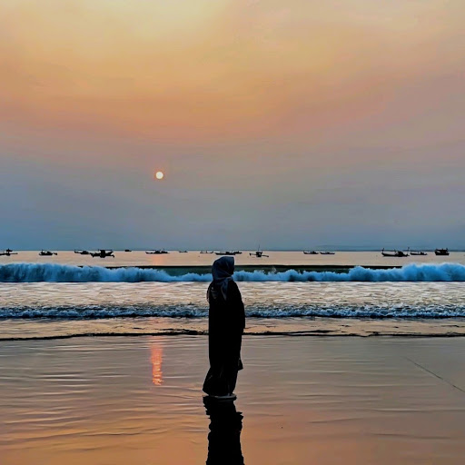 Nur Hasanah profile icon