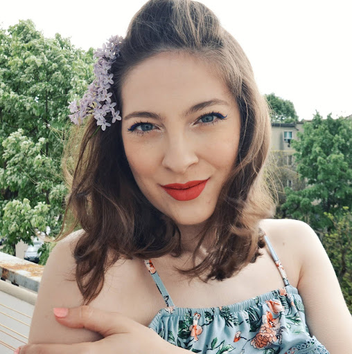 Beauty With Camy's avatar