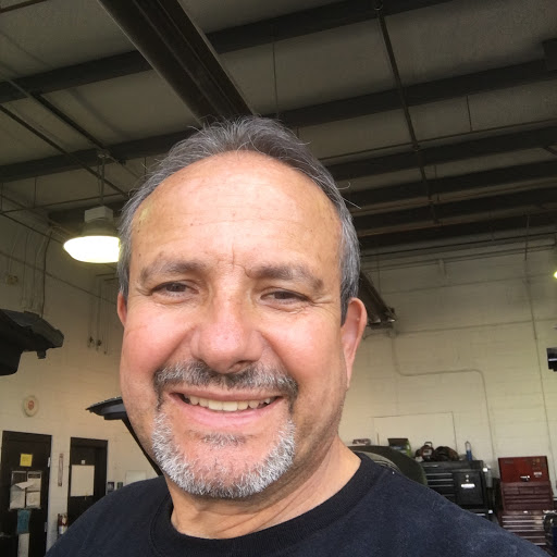 Bernie Viquez
