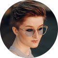 Avis de Kateryna.a avec une note de 1 sur 5