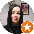 User profile - Amanda Steele.