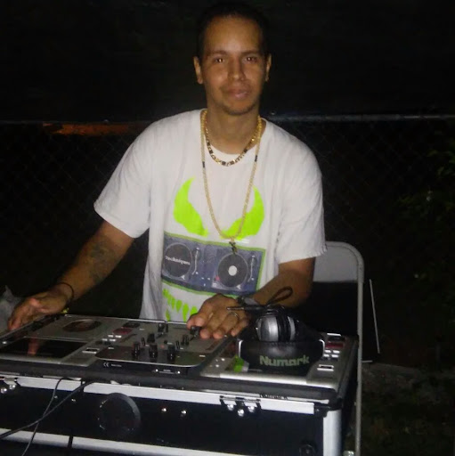 DJ A2 Aviles