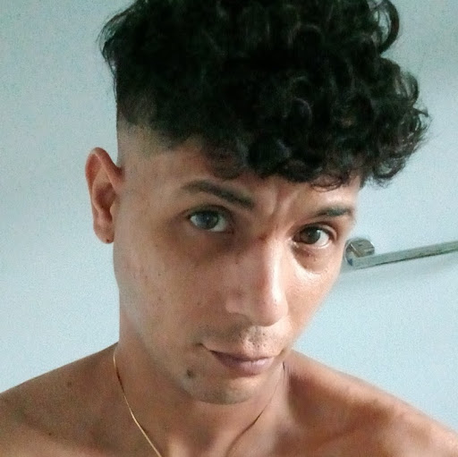 Leon Valdivia